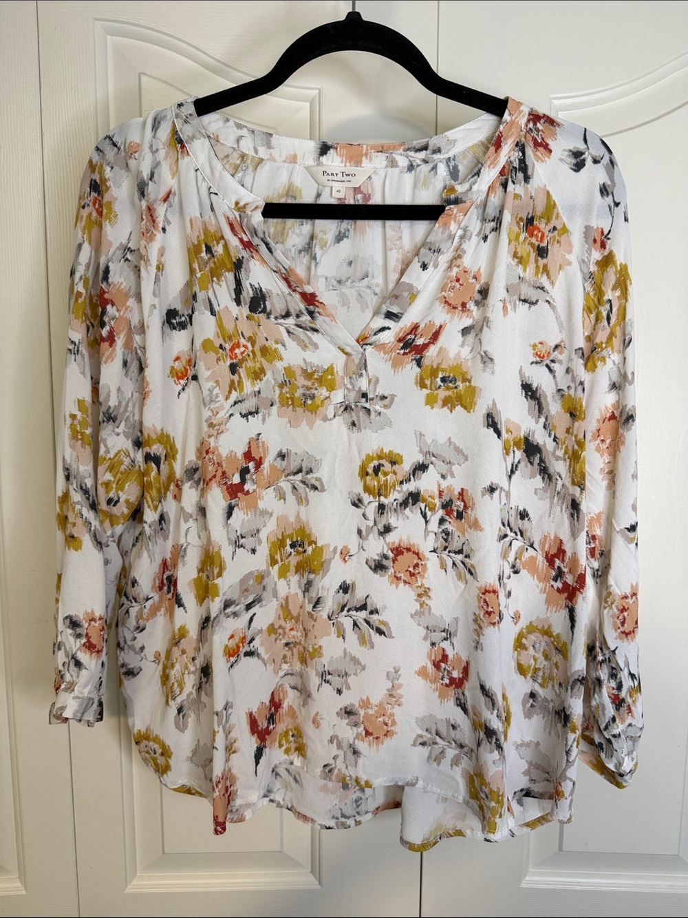 White Floral V-Neck Blouse